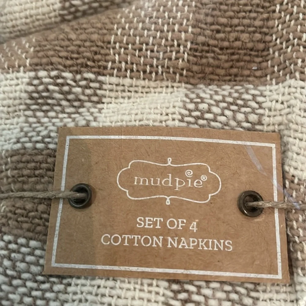 Mud Pie Tan Plaid Napkin Set of Four/NWT